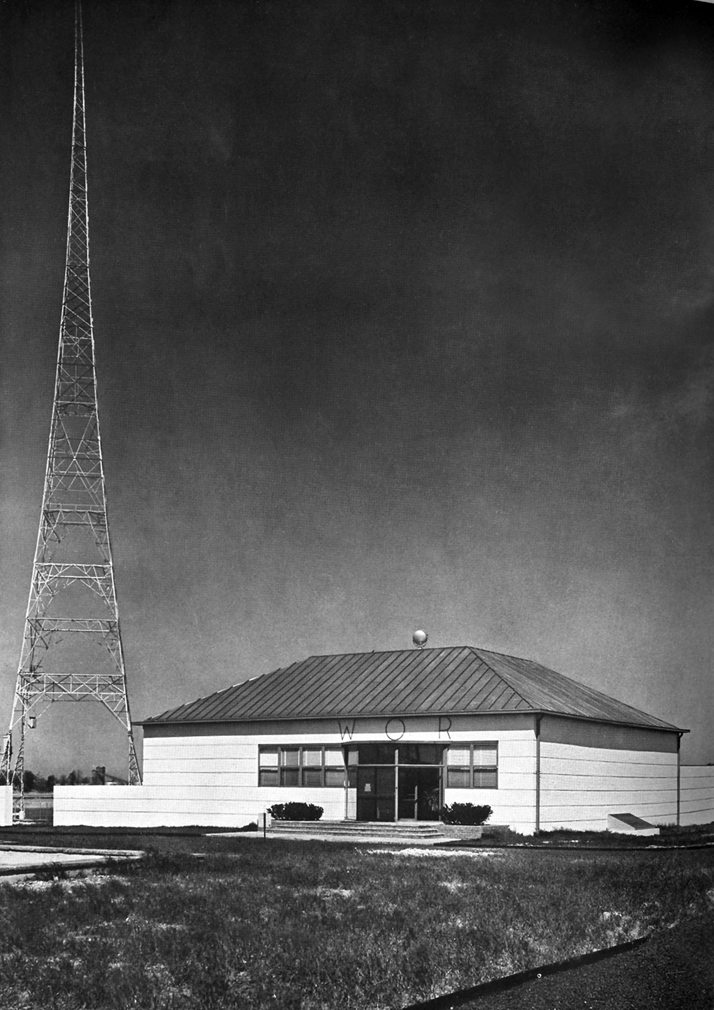 The Development of the Directional AM Broadcast Antenna Radio World