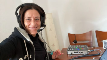COPE Presenter Pilar Cisneros broadcasts from home.
