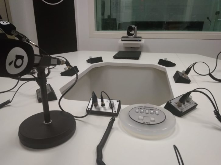 Guest position view at À Punt Radio