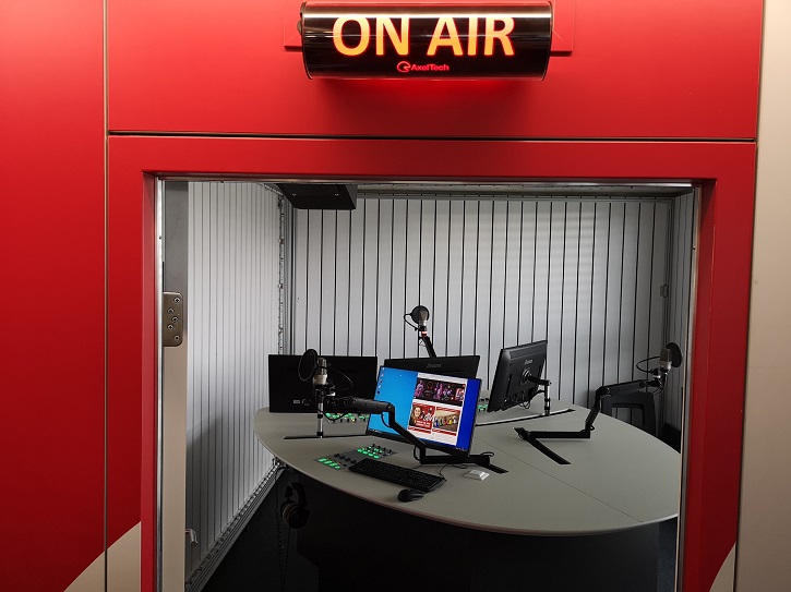 Canal 3 New Studio Exterior