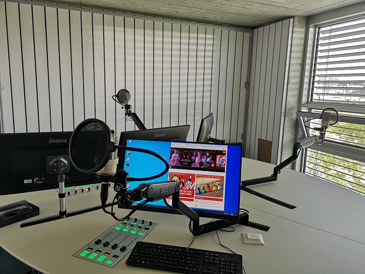 Canal 3 New Studio News Position