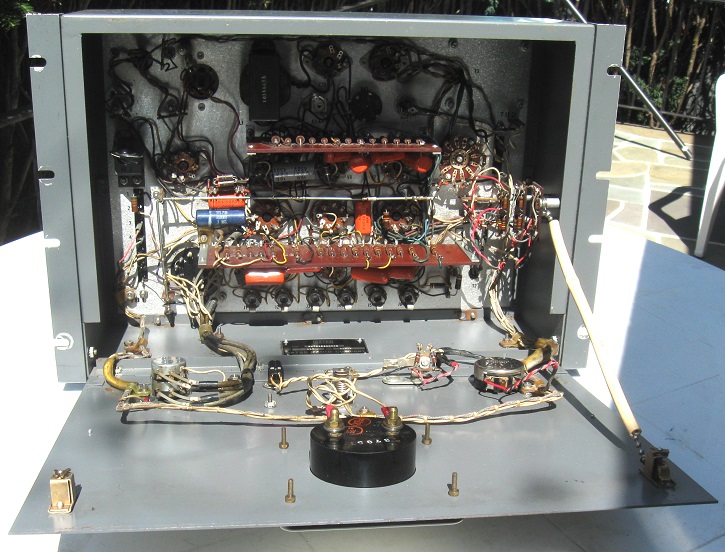 Gates SA-39B inside