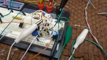 Unbalanced-to-Balanced Converter breadboarding the circuit