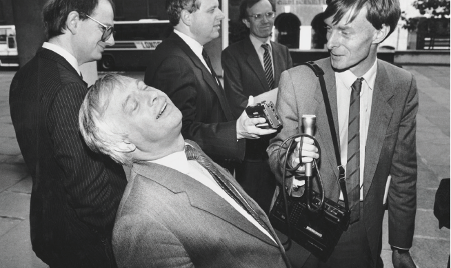 Chris Patten does a radio interview in London. (Macdiarmid/Getty Images)