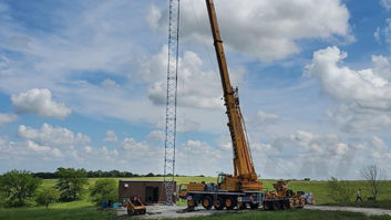 University of Northwestern-St. Paul, KNWI, ERI, Tower KIng II, radio antenna, radio broadcast tower