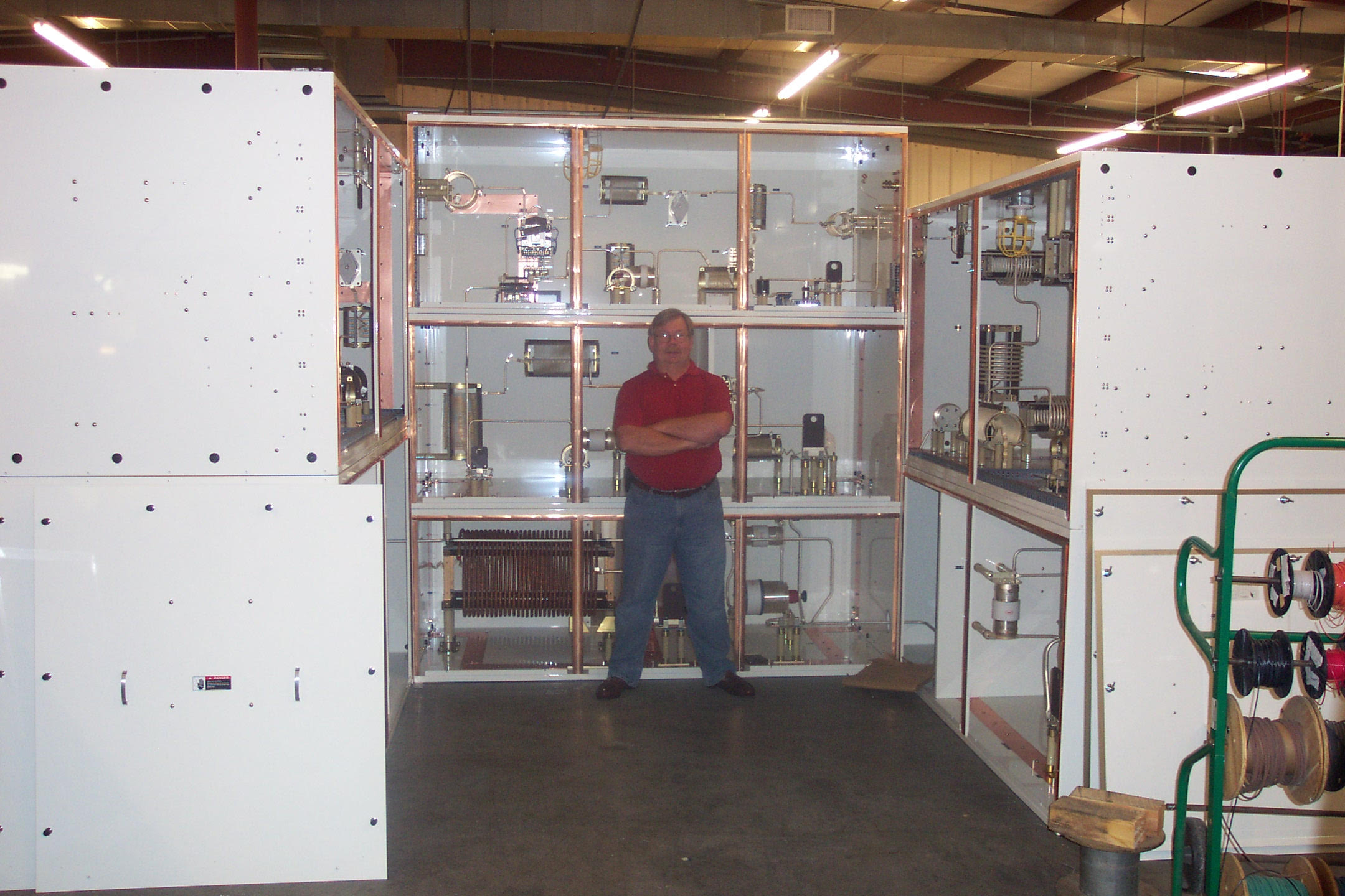 John Warner with tower-based matching and filtering equipment for a five-tower triplexed DA in Boston designed by Ron Rackley. Courtesy Tom King