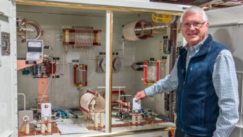 Author Mark Persons with a two-pattern antenna coupling network.
