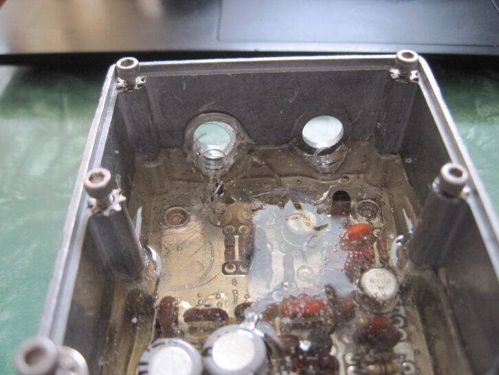 Fig. 4: A closeup shows the silicon sealant used in the module, which needs to be scraped away. 