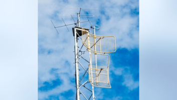 Two 950 MHz STL transmit dishes that are too close.