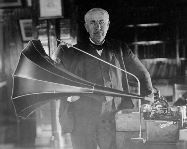 Thomas Edison with his deluxe home cylinder player, taken in his New Jersey offices in 1908