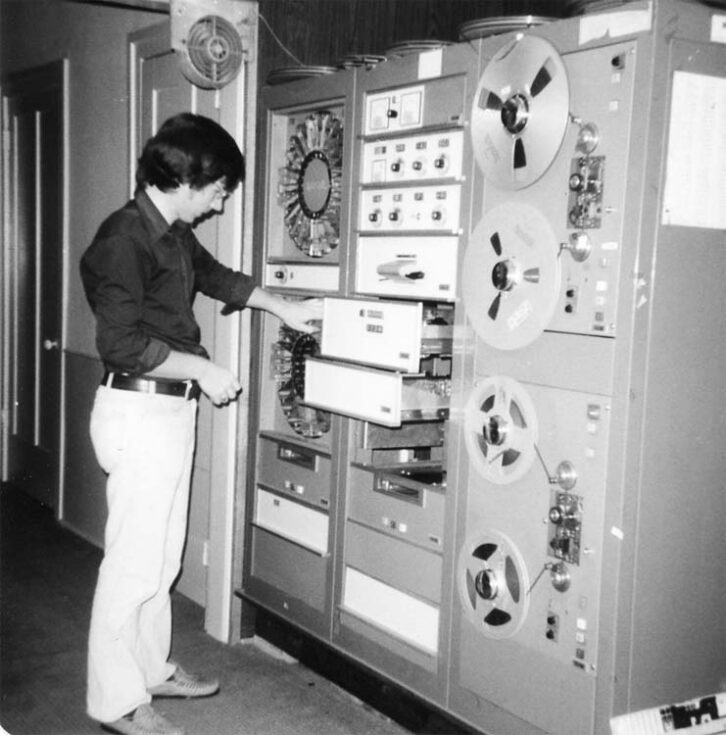 Author Criss Onan in 1974 with the IGM 500 system at WFLR.