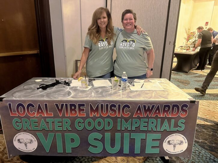 Teresa Ballan and Kemberly Mauricio at the Local Vibe Music Awards