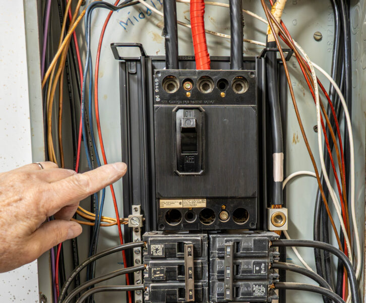 Fig. 5: Three-phase main with two three-pole breakers.
