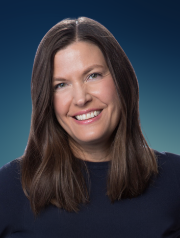 Sarah Foss headshot