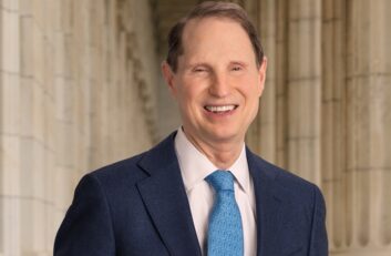 Headshot of Senator Ron Wyden