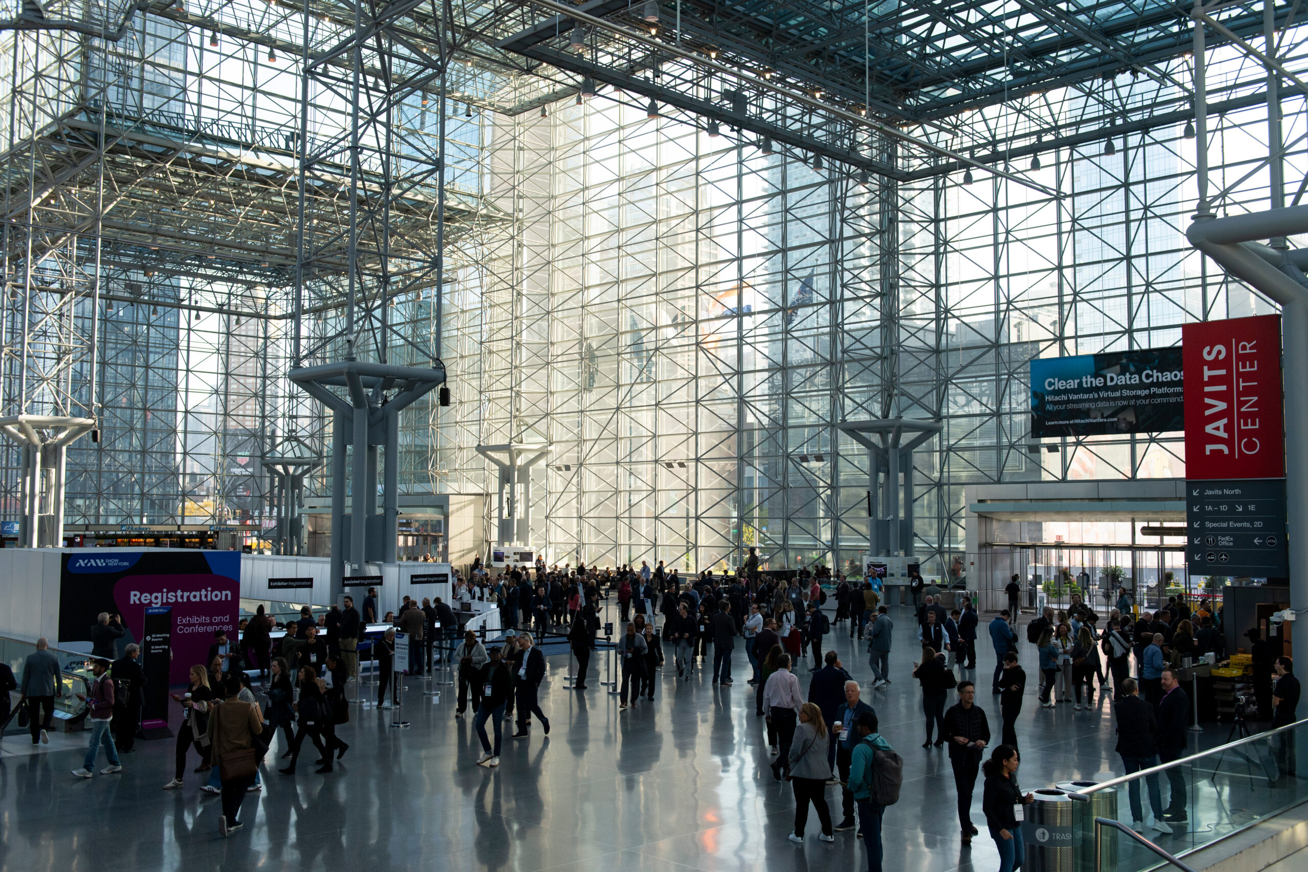 Registrants enter the Javits Center at the 2025 NAB Show New York. Credit: NAB