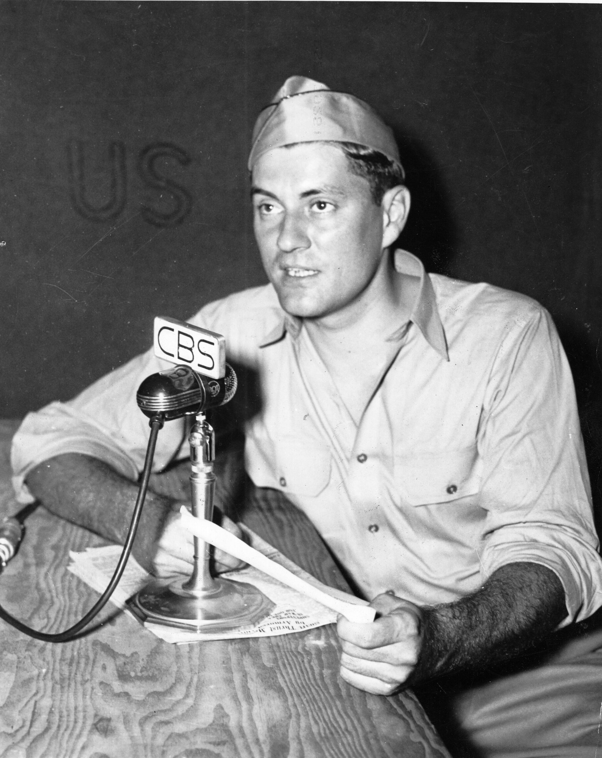 Eric Sevareid in war correspondent uniform. Courtesy John Schneider/The Radio Historian.