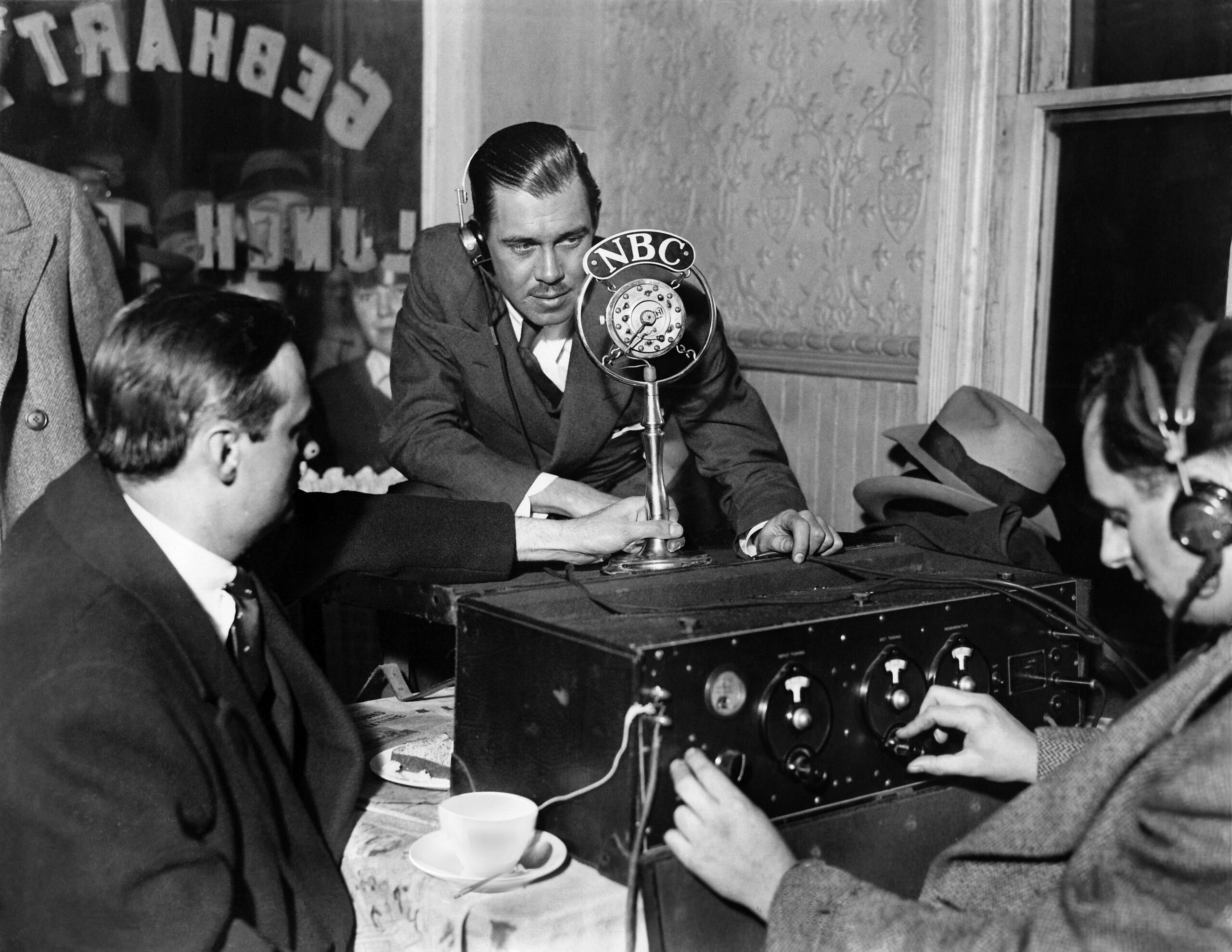 The 1932 kidnapping of Charles Lindbergh’s baby son created a media frenzy, drawing reporters from all over the world to the Lindbergh home in East Amwell, NJ. NBC sent reporter Edward Thorgeson to broadcast coverage live from the scene. He broadcast from a temporary NBC studio set up in a general store three miles from the Lindbergh home. (Author’s collection)