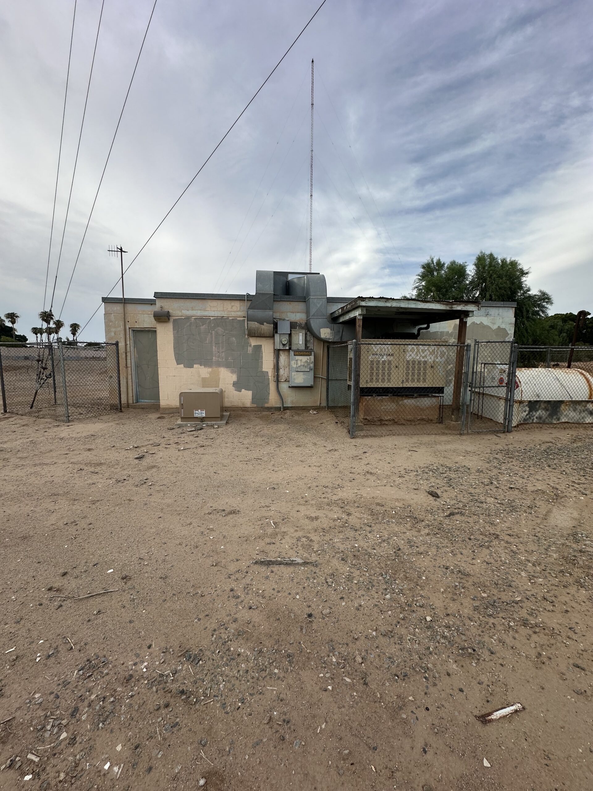 KBLU leases its AM transmitter site.